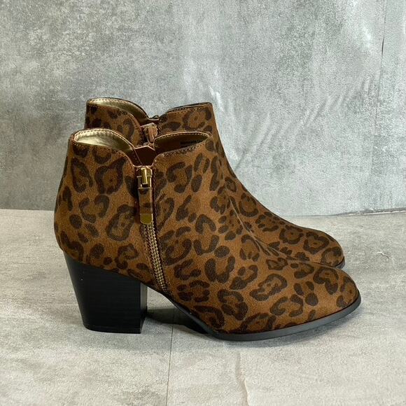 STYLE & CO Women's Brown Leopard Print Micro Masrinaa Block Heel Booties SZ 6.5 - Picture 4 of 8